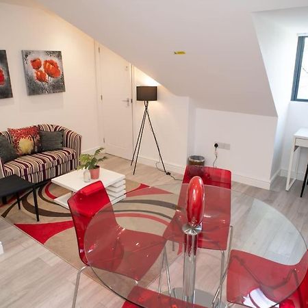 Rosey Lodge -1Bedroom Cousy Flat - Parking, Netflix, Wifi - Close To Blenheim Palace & Oxford - F5 Кідлінґтон Екстер'єр фото