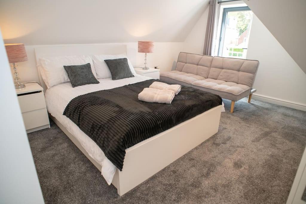 Rosey Lodge -1Bedroom Cousy Flat - Parking, Netflix, Wifi - Close To Blenheim Palace & Oxford - F5 Кідлінґтон Екстер'єр фото