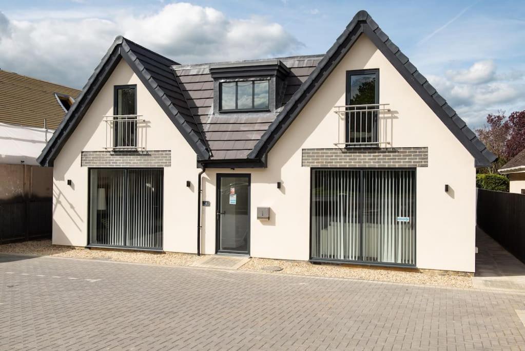 Rosey Lodge -1Bedroom Cousy Flat - Parking, Netflix, Wifi - Close To Blenheim Palace & Oxford - F5 Кідлінґтон Екстер'єр фото