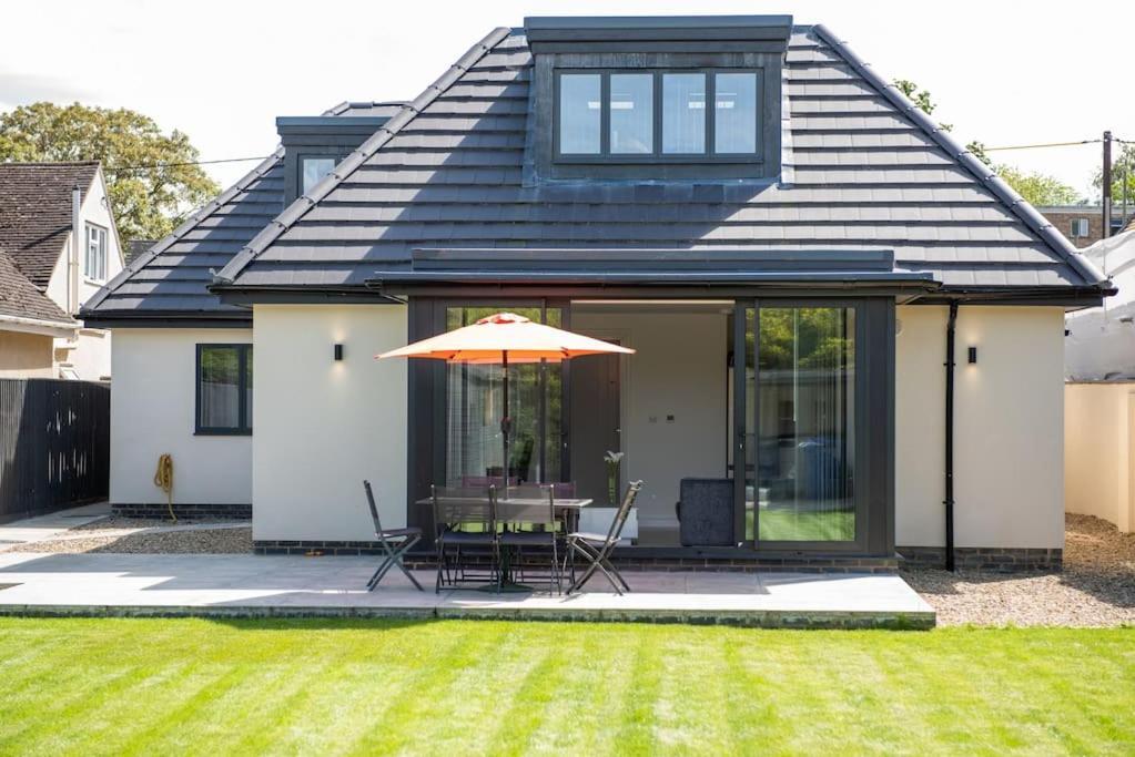 Rosey Lodge -1Bedroom Cousy Flat - Parking, Netflix, Wifi - Close To Blenheim Palace & Oxford - F5 Кідлінґтон Екстер'єр фото