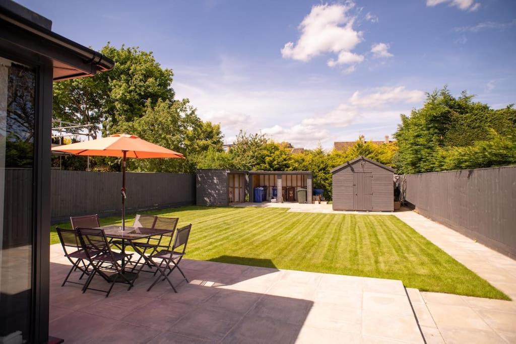 Rosey Lodge -1Bedroom Cousy Flat - Parking, Netflix, Wifi - Close To Blenheim Palace & Oxford - F5 Кідлінґтон Екстер'єр фото