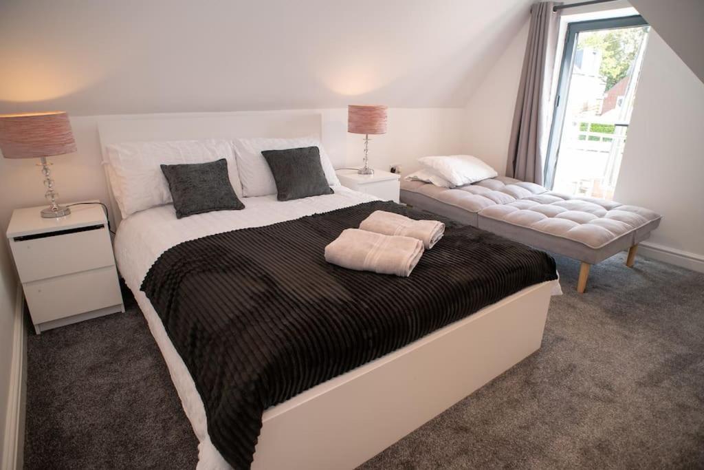 Rosey Lodge -1Bedroom Cousy Flat - Parking, Netflix, Wifi - Close To Blenheim Palace & Oxford - F5 Кідлінґтон Екстер'єр фото